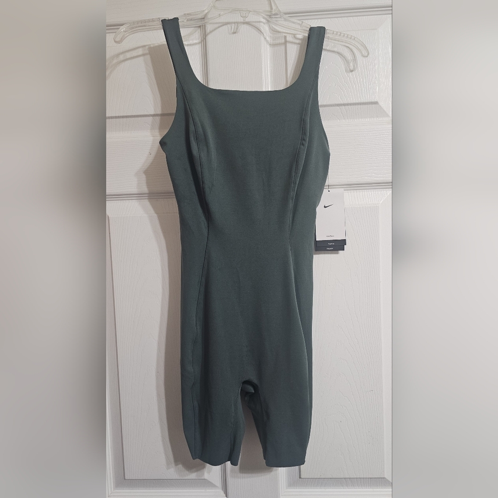 Nike Women's Zenvy Dri-FIT Training Bodysuit - Picture 6 of 11